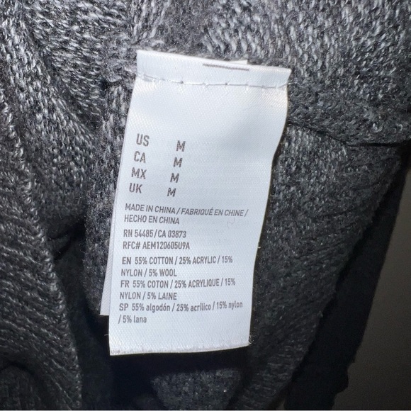 American Eagle Seriously Soft Red Black Gray Colorblock Sweater Men Size Large - Picture 6 of 9